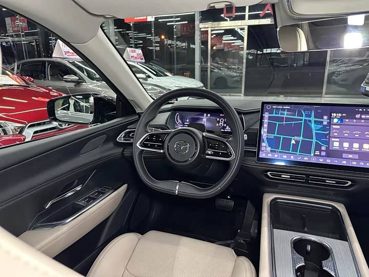 Фото 9 - Mazda EZ-6