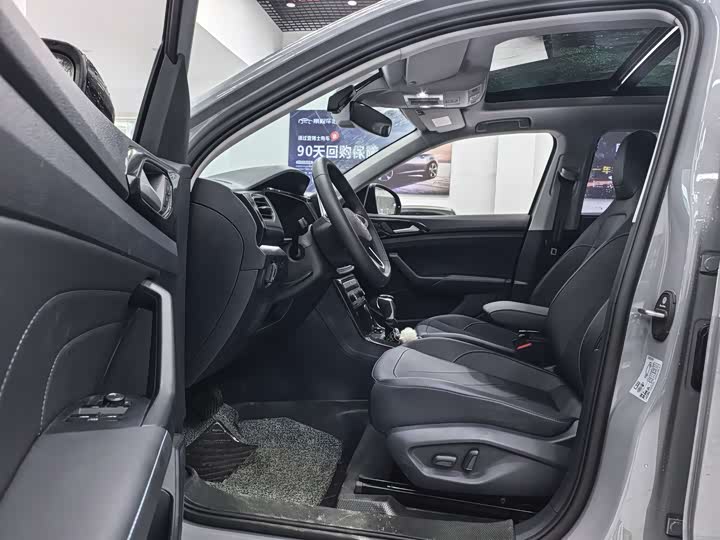 Фото 6 - Volkswagen Tharu