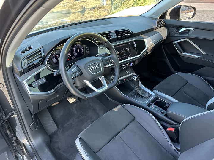 Фото 9 - Audi Q3