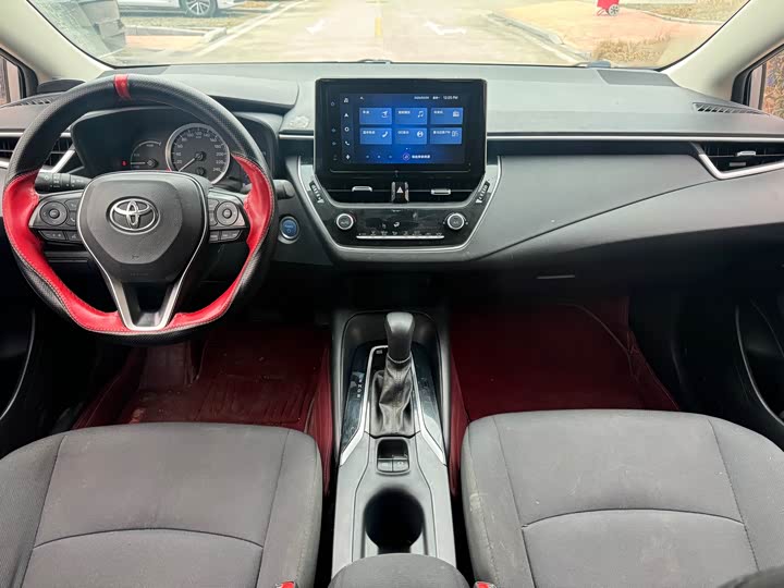 Фото 5 - Toyota Corolla