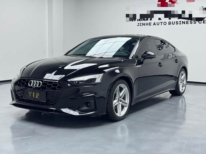 Фото 1 - Audi A5