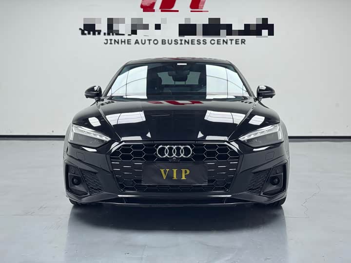 Фото 2 - Audi A5