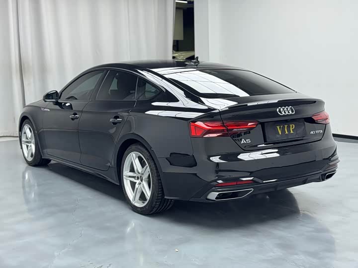 Фото 9 - Audi A5