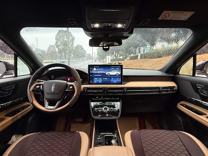 Фото 7 - Lincoln Corsair