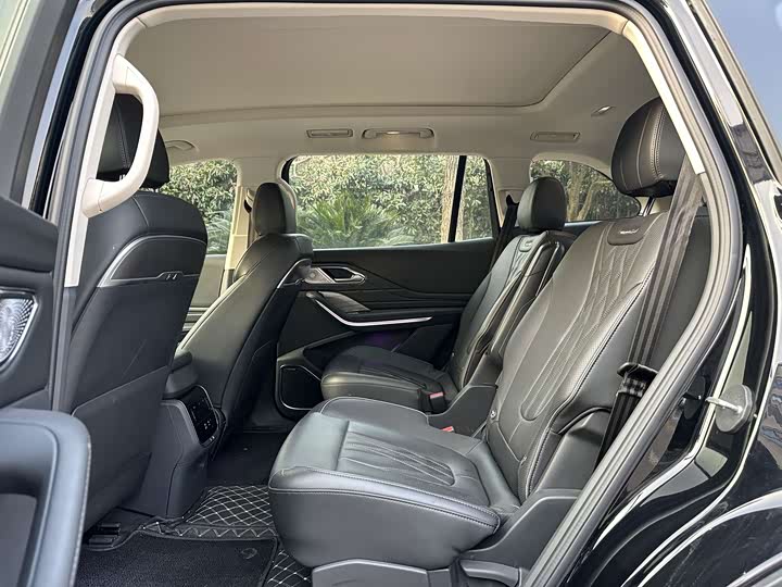 Фото 6 - Hongqi HS7 Hybrid