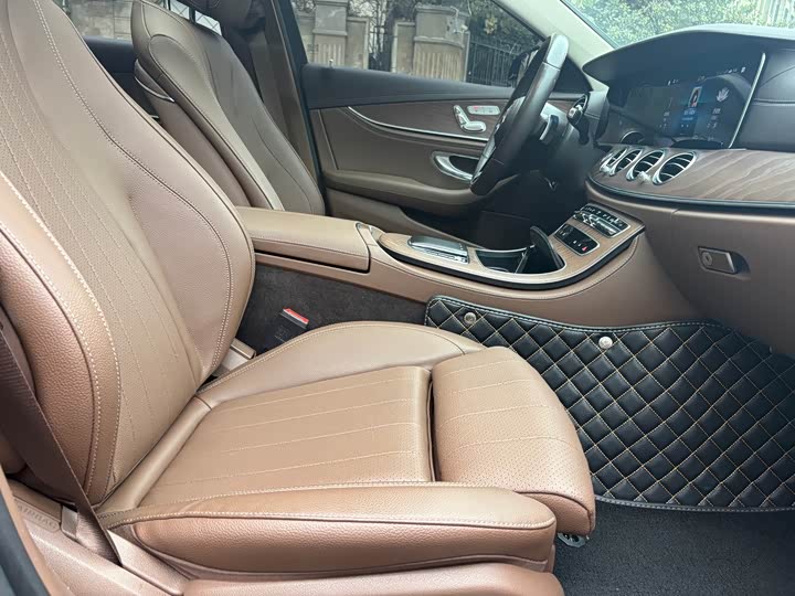 Фото 7 - Mercedes-Benz E-Class Hybrid