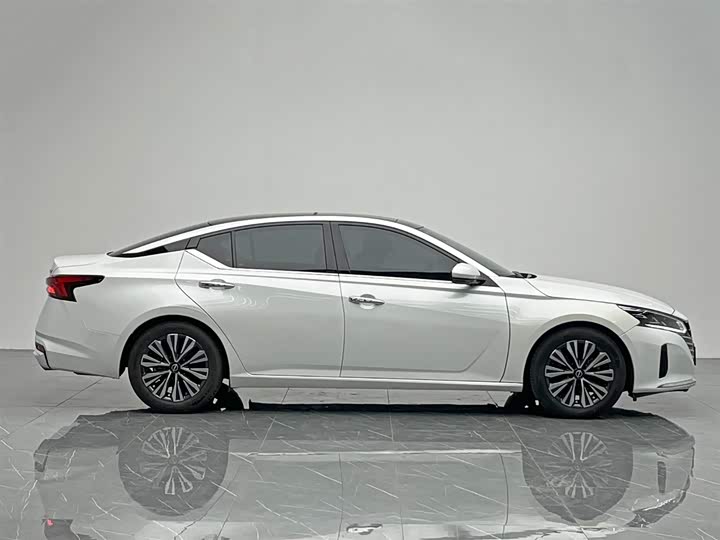 Фото 7 - Nissan Teana