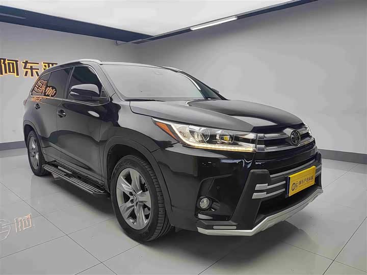 Фото 3 - Toyota Highlander