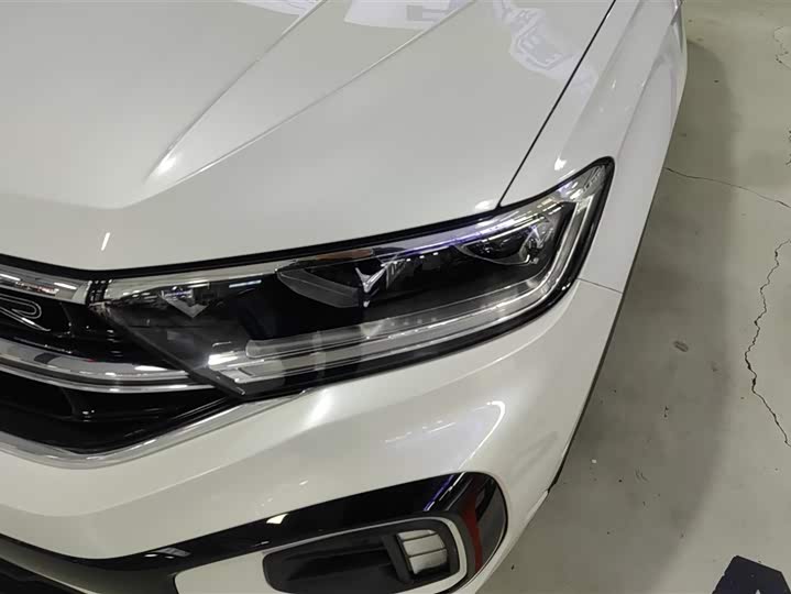 Фото 5 - Volkswagen T-Roc