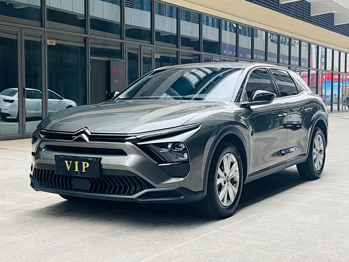 Фото 1 - Citroen C5 X