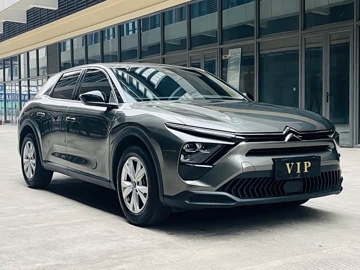 Фото 2 - Citroen C5 X