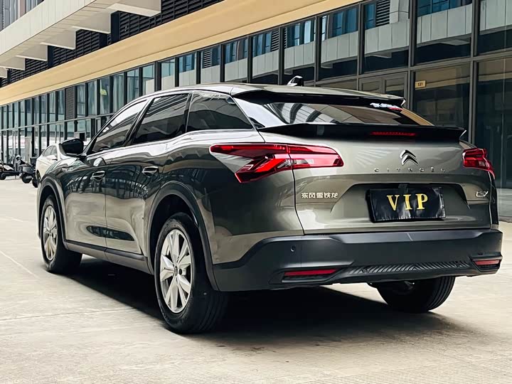 Фото 7 - Citroen C5 X