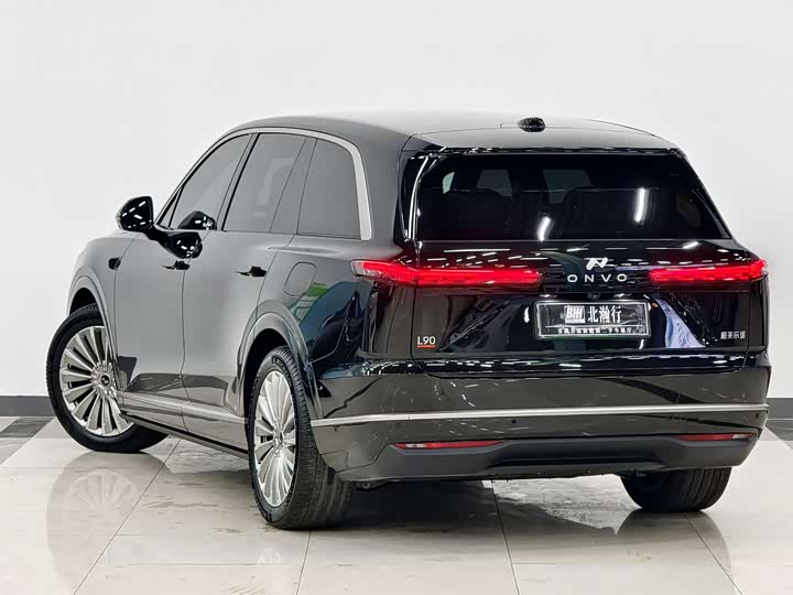 Фото 6 - Nio Onvo L90