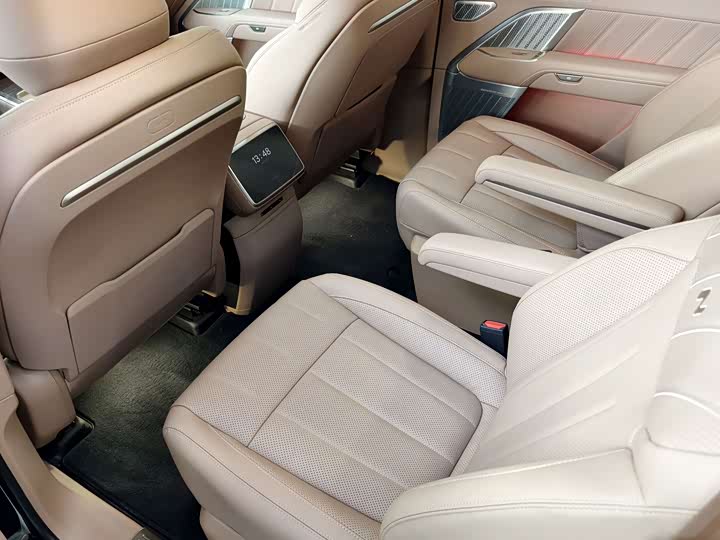 Фото 8 - Nio Onvo L90