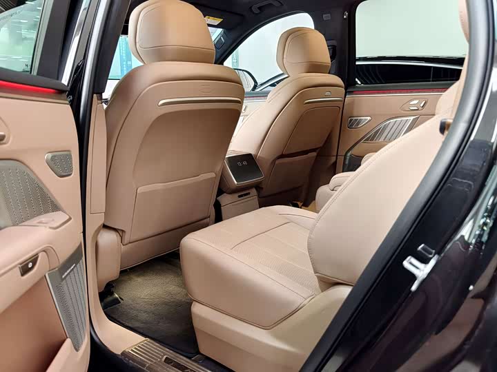 Фото 9 - Nio Onvo L90