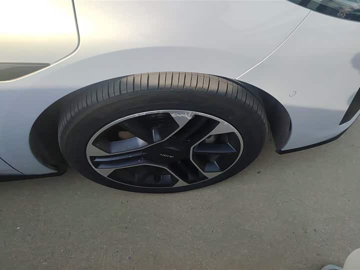 Фото 6 - GAC Aion RT