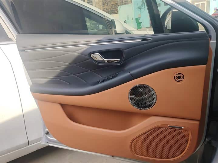 Фото 7 - GAC Aion RT