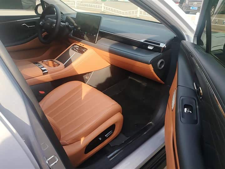 Фото 8 - GAC Aion RT