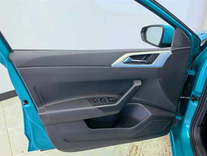 Фото 7 - Volkswagen Polo