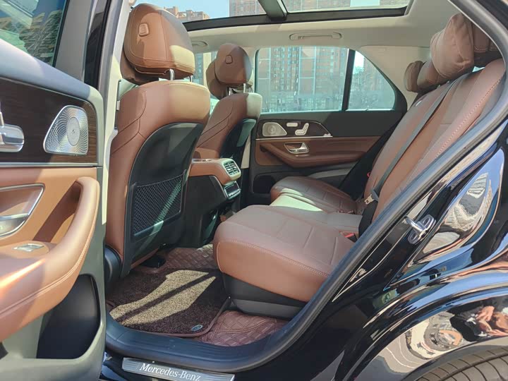 Фото 5 - Mercedes-Benz GLE-Class