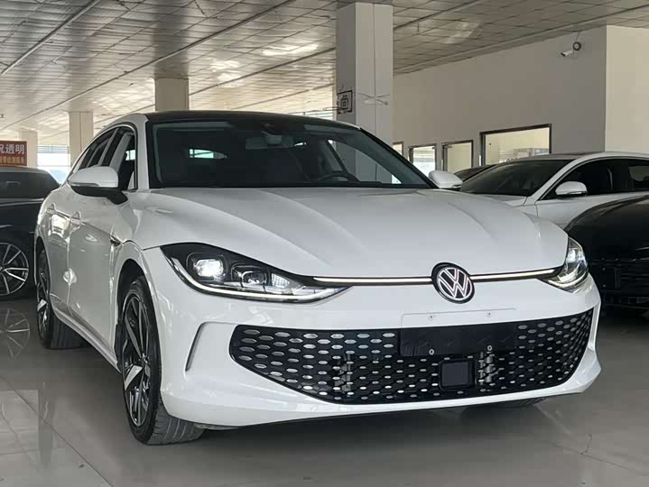 Фото 3 - Volkswagen Lamando L