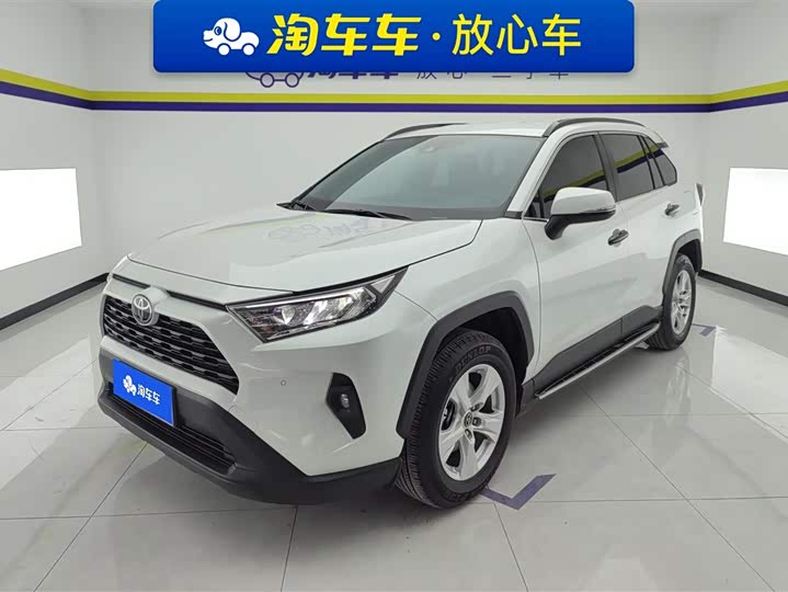 Фото 1 - Toyota RAV4