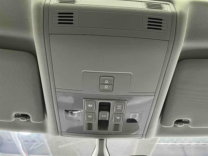 Фото 8 - Volkswagen Tayron