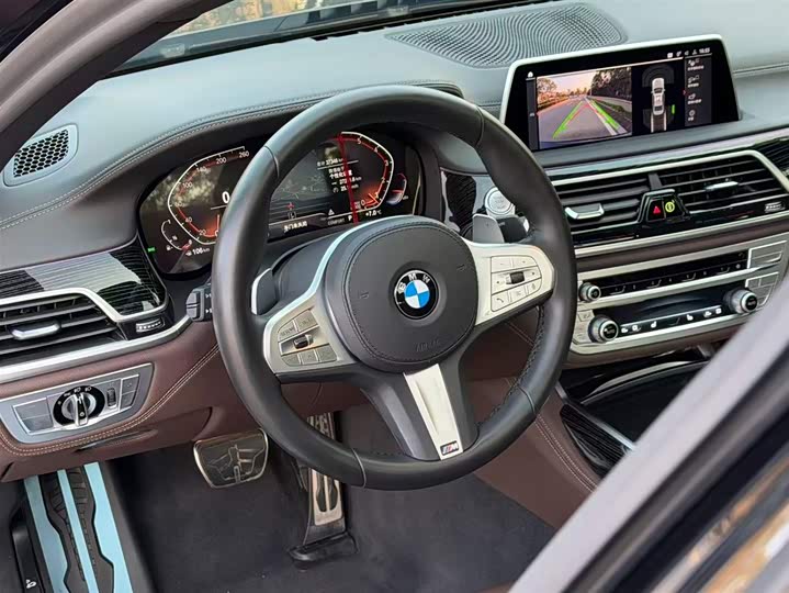 Фото 7 - BMW 7 Series