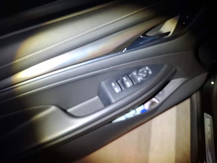 Фото 7 - Buick LaCrosse