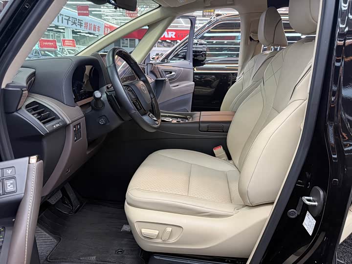 Photo 6 - Toyota Alphard