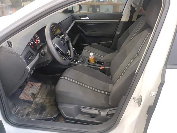 Фото 9 - Volkswagen Lavida