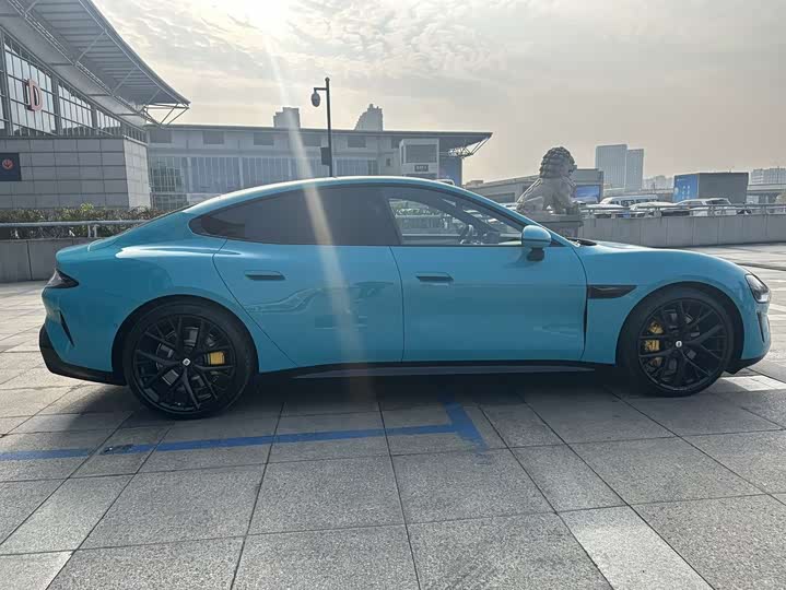 Фото 8 - Xiaomi SU7