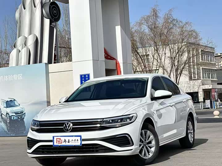 Фото 1 - Volkswagen Bora