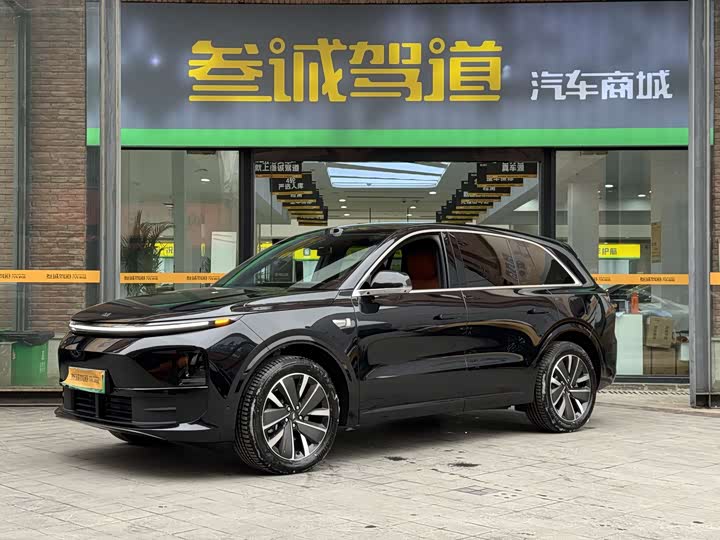 Photo 2 - LiXiang L6