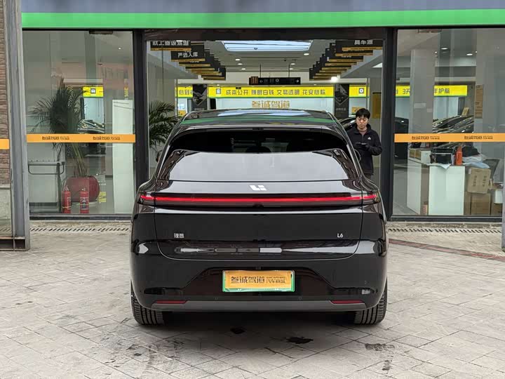 Photo 3 - LiXiang L6