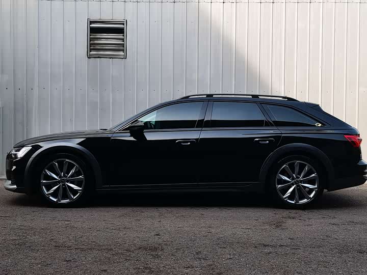 Фото 3 - Audi A6