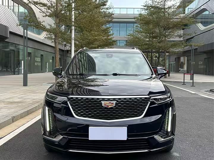 Фото 2 - Cadillac XT6