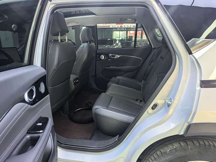 Фото 5 - GAC Aion V