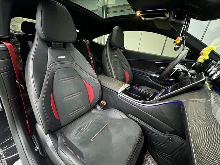 Фото 8 - Mercedes-Benz CLE-Class AMG