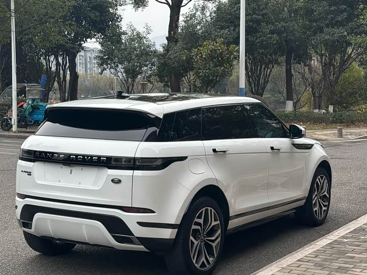 Фото 7 - Land Rover Range Rover Evoque L Hybrid