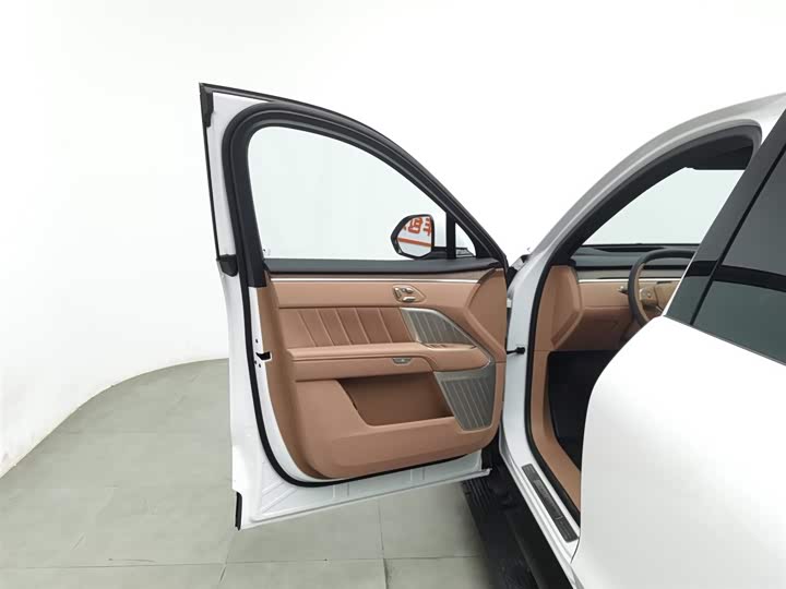 Фото 8 - Nio Onvo L90