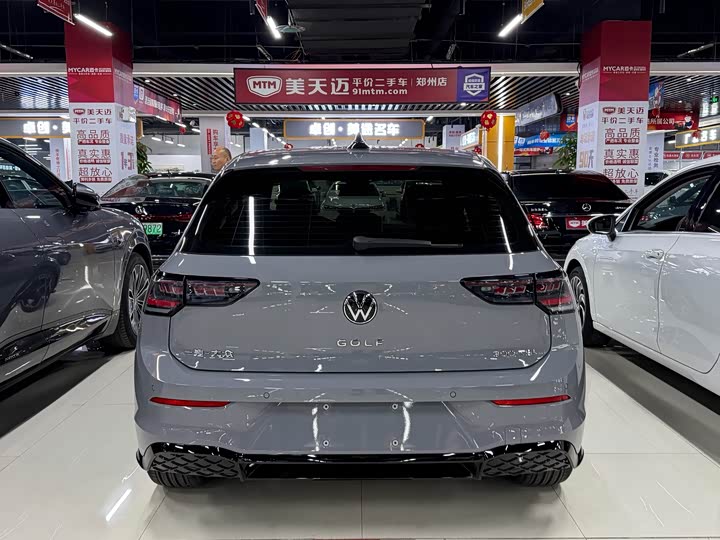 Фото 8 - Volkswagen Golf