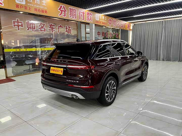 Фото 6 - Lincoln Corsair