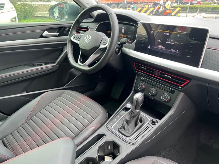 Фото 8 - Volkswagen Lavida