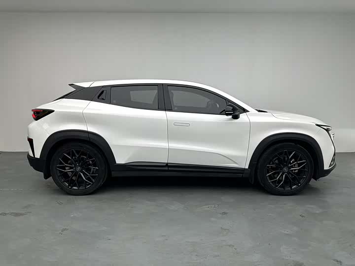 Фото 7 - Changan UNI-T