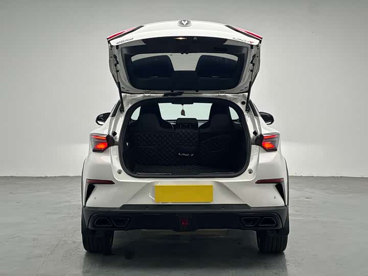 Фото 9 - Changan UNI-T