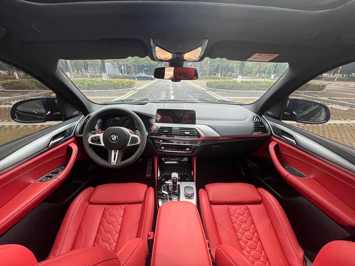 Фото 9 - BMW X3 M