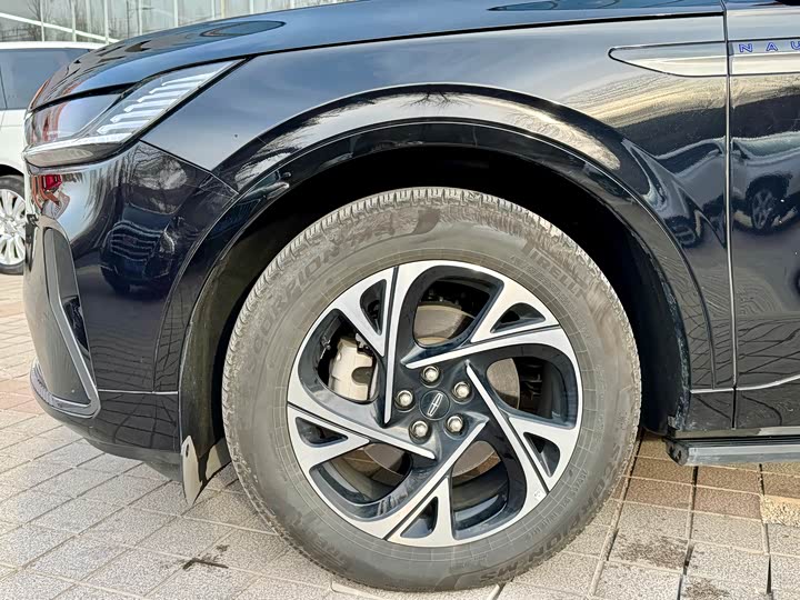 Фото 5 - Lincoln Nautilus