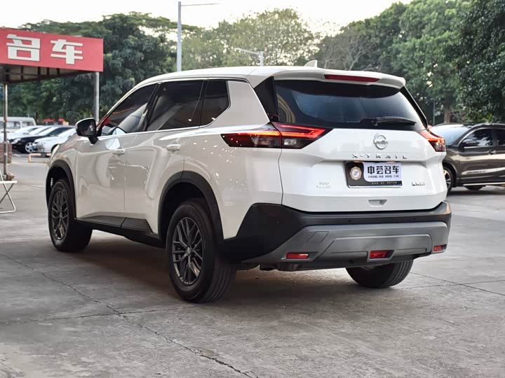 Фото 5 - Nissan X-Trail