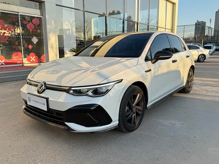 Фото 2 - Volkswagen Golf